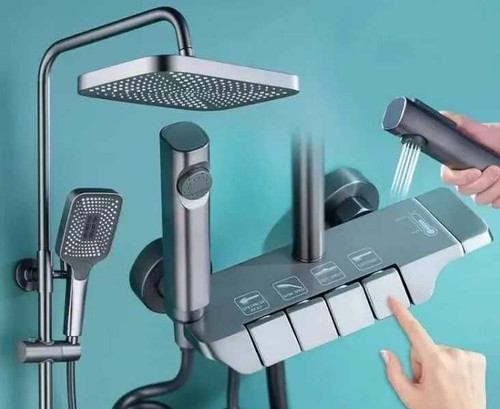 نمای نزدیک کلیدهای پیانویی و اهرم کنترل دمای دوش GRAND-TOUCH.